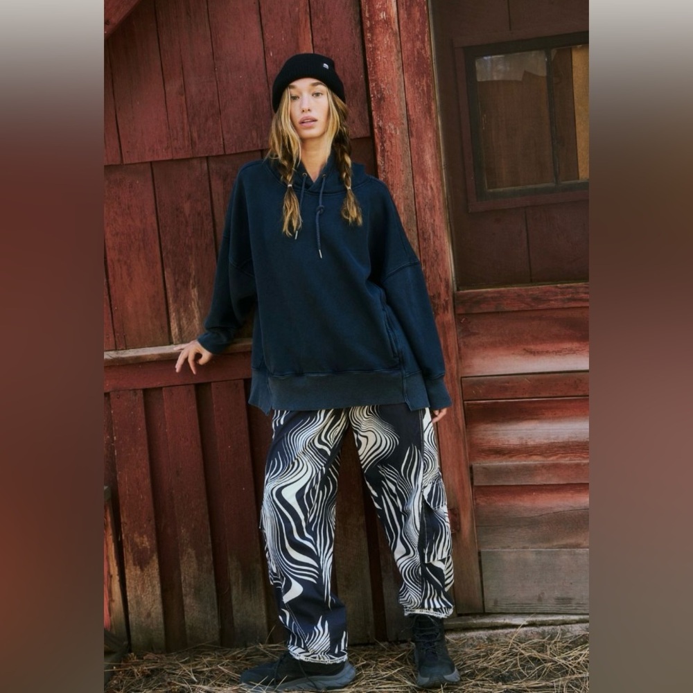 Free People🧵Sprint to the Finish Hoodie New with Tags💎